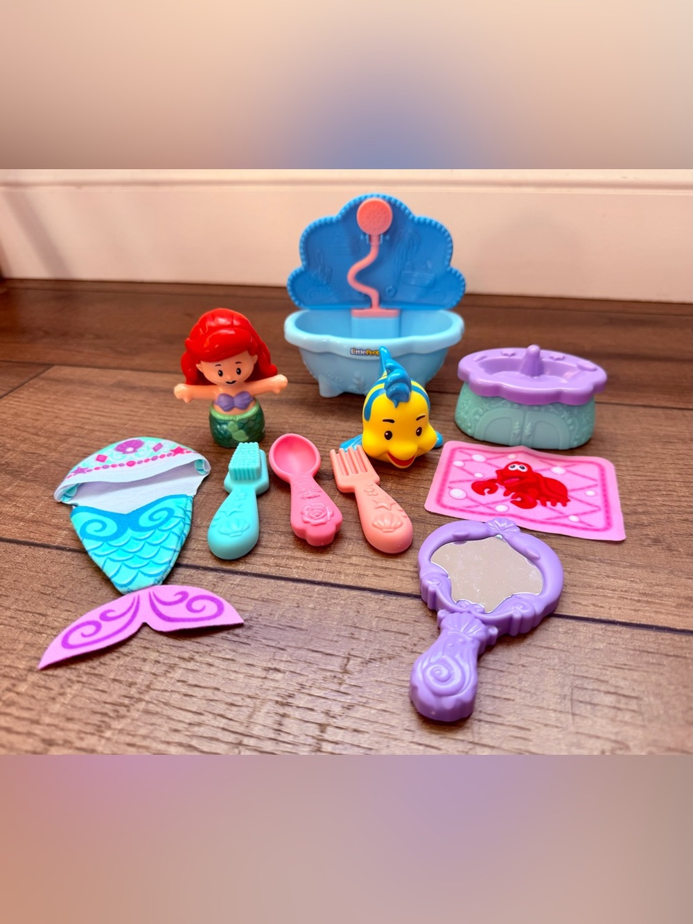 Fisher-Price Little People Disney Princess Bathtime Little Mermaid Ariel Playset